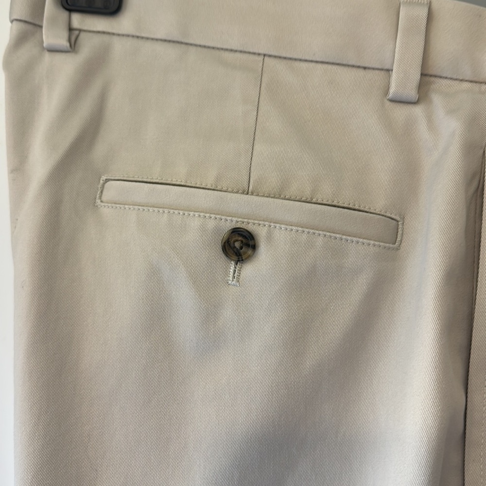 Brooks Brothers lightweight Advantage Chino Clark fit - Picture 3 of 5